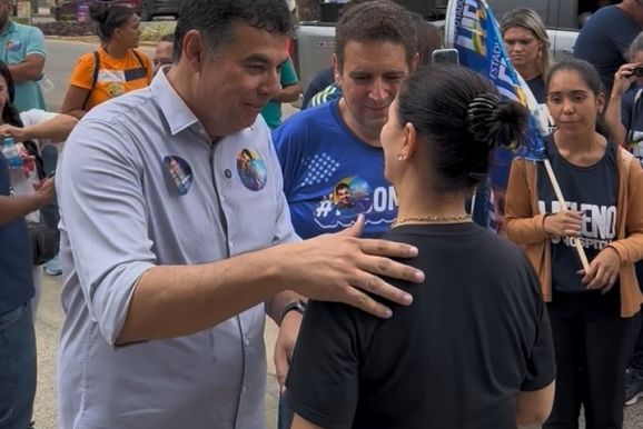 Heleno do Hospital e Dr. Marcos Vin&iacute;cius realizam caminhada eleitoral em Ipatinga