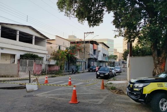 Interdi&ccedil;&atilde;o na Rua Milton Campos altera fluxo de ve&iacute;culos a partir desta segunda