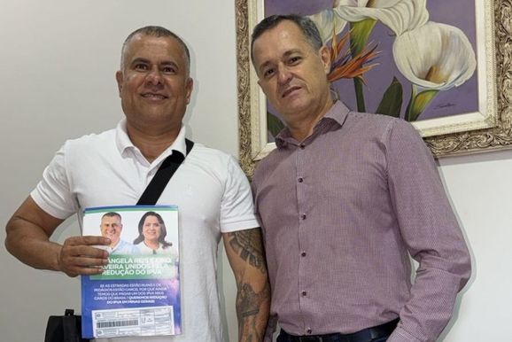 Kiko Silveira realiza panfletagem no bairro S&atilde;o Jos&eacute; e prop&otilde;e redu&ccedil;&atilde;o do IPVA em Tim&oacute;teo
