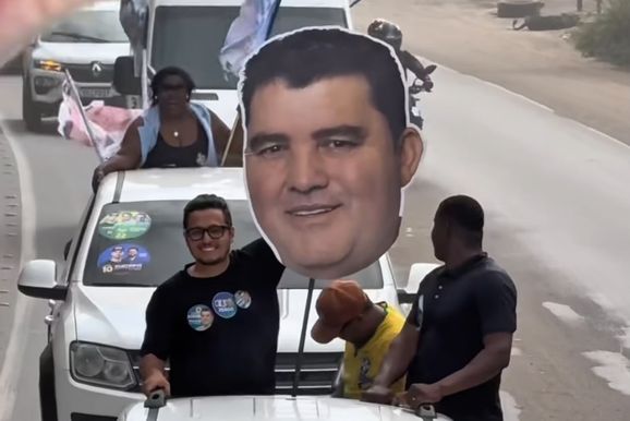M&aacute;rcio Lima realiza carreata pelas ruas de Tim&oacute;teo durante agenda no Vale do A&ccedil;o