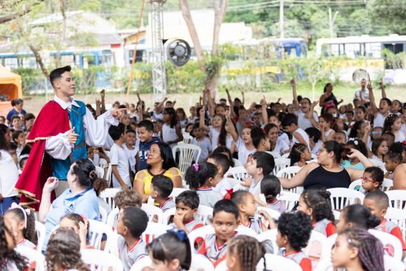 Tim&oacute;teo recebe o Festival Enartcinho com atra&ccedil;&otilde;es no Bosque da Funda&ccedil;&atilde;o Aperam