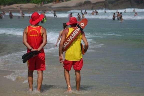 CBMSC abre vagas para curso de guarda-vidas civil volunt&aacute;rio em Itapo&aacute;