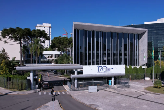 A&ccedil;&atilde;o questiona contrato do Ipardes e repercute no Norte Pioneiro