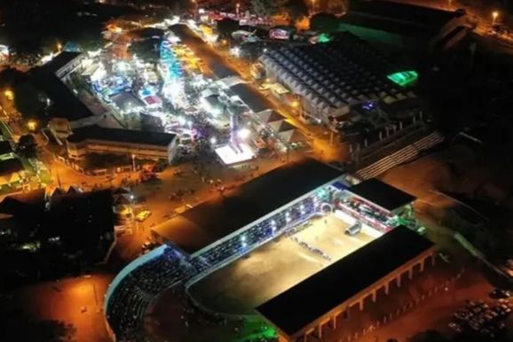 ​54&ordf; EFAPI celebra 112 anos de Santo Ant&ocirc;nio da Platina com Alok e rodeio de elite