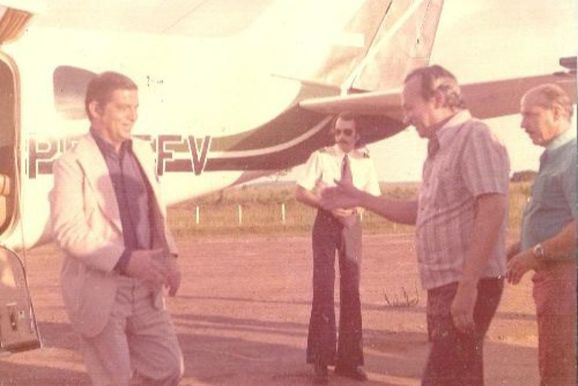 ​Governador Jayme Canet J&uacute;nior &eacute; recebido em Jacarezinho em 1976