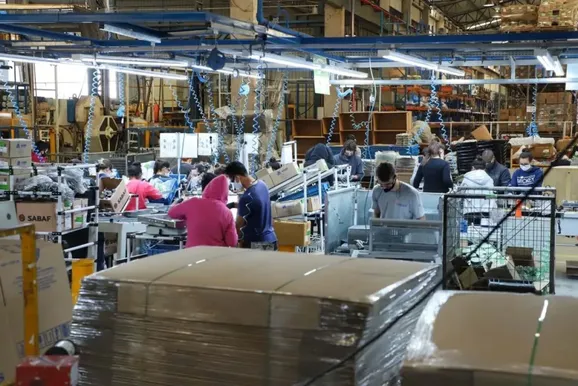 Paran&aacute; soma mais de 20 mil vagas de emprego e Jacarezinho oferta 86 postos
