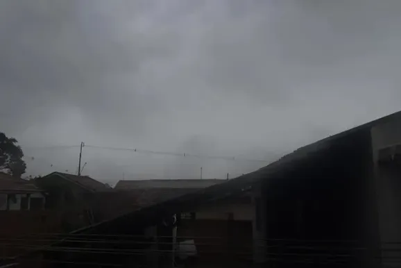Temporal atinge o Norte Pioneiro e coloca toda a regi&atilde;o em alerta nesta sexta-feira