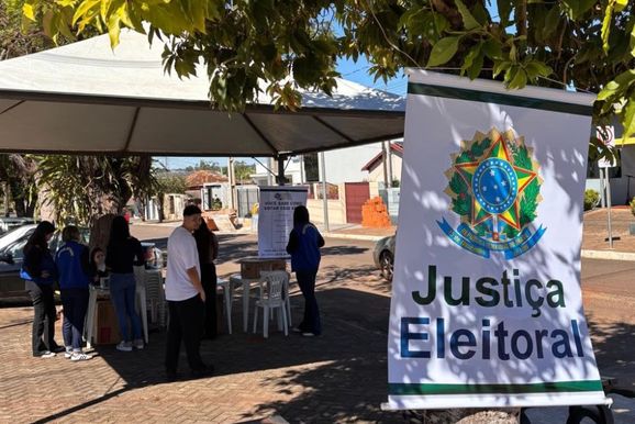 Loanda e regi&atilde;o recebem projeto que prepara cidad&atilde;os para votar nas elei&ccedil;&otilde;es