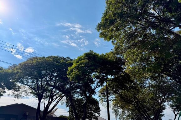 Sol e calor tomam conta de Loanda em pleno inverno