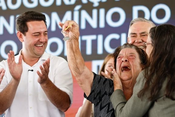Loanda inaugura primeiro condom&iacute;nio do idoso do Noroeste do Paran&aacute;