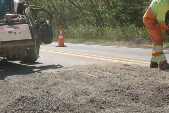 Trecho da PR-182 em Ita&uacute;na do Sul opera no sistema pare e siga 
