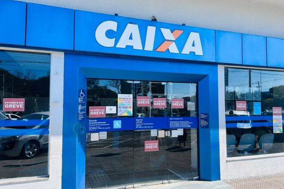 Ag&ecirc;ncias da Caixa em Loanda e Nova Londrina continuam em greve