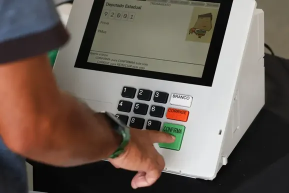 Eleitores de Loanda e regi&atilde;o j&aacute; podem consultar local de vota&ccedil;&atilde;o