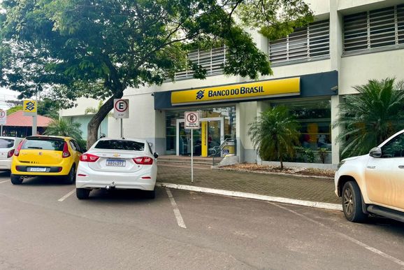 Bancos fecham para o p&uacute;blico no feriado de Nossa Senhora Aparecida (12)