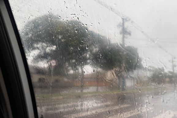 Loanda registra mais de 200 mil&iacute;metros de chuva em cinco dias