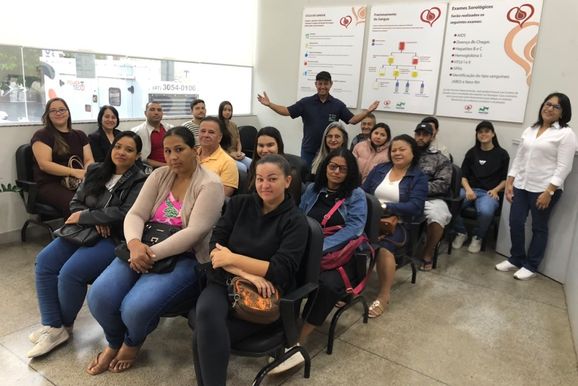 Volunt&aacute;rios de Loanda realizaram doa&ccedil;&atilde;o de sangue nesta sexta-feira (9)