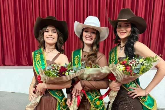 L&iacute;via Marcolan &eacute; coroada Rainha da Expolucas 2026