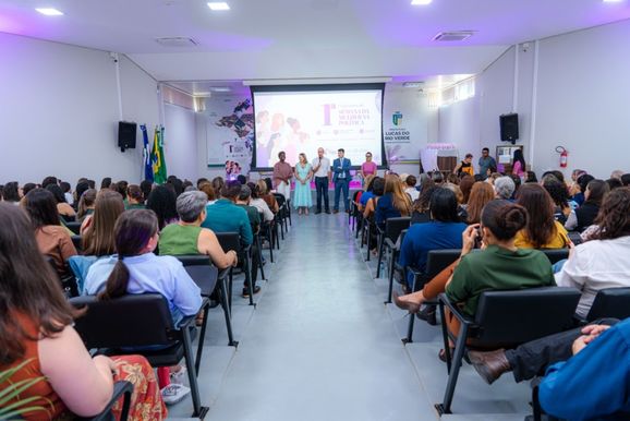 Lucas do Rio Verde re&uacute;ne mais de 200 mulheres na 1&ordf; Confer&ecirc;ncia da Mulher na Pol&iacute;tica