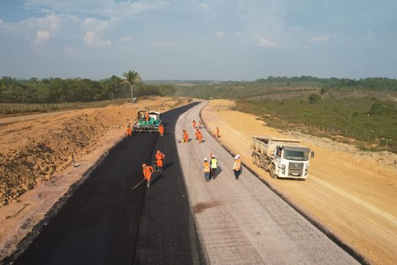 Obra de R$ 80 milh&otilde;es avan&ccedil;a para melhorar escoamento de gr&atilde;os de Mato Grosso