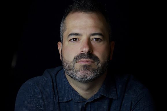 Perguntar mais, falar menos: especialista derruba mito sobre o 'bom vendedor'