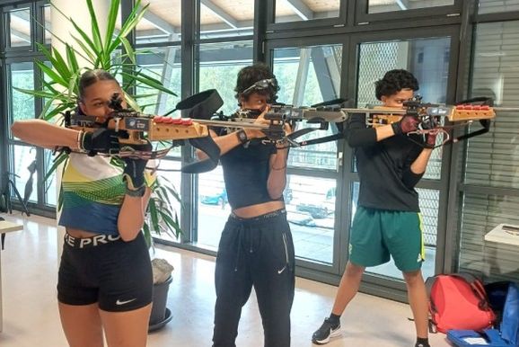 Mirlene Picin lidera equipe brasileira em treinamento de biathlon na It&aacute;lia