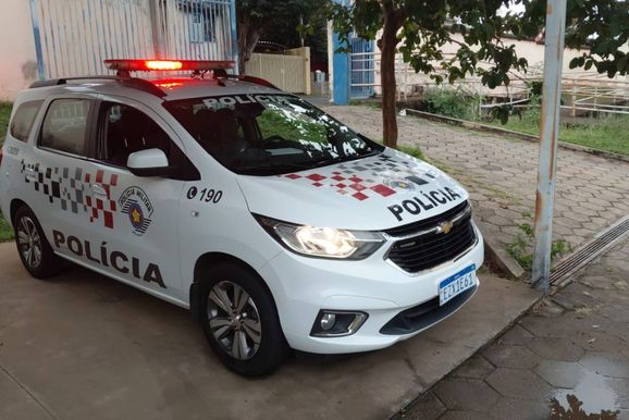 Procurada por furto &eacute; presa pela Pol&iacute;cia Militar na Zona Norte