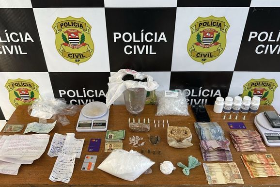 DISE prende dois suspeitos e apreende mais de 1 kg de drogas em Mogi Gua&ccedil;u
