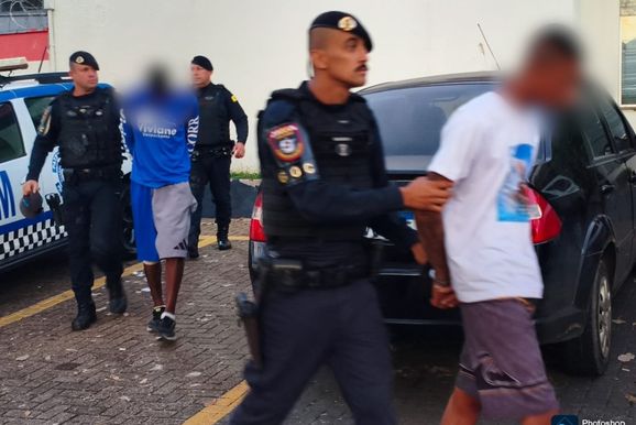 GOC prende dois suspeitos por tr&aacute;fico de drogas na Vila Santa Luzia