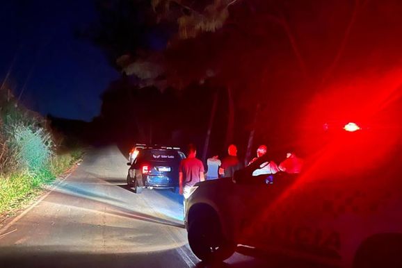 Homem &eacute; encontrado morto ao lado de bicicleta na Estrada da Cachoeira