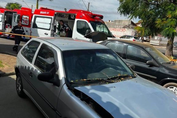 Motorista morre ap&oacute;s colidir contra dois carros e &aacute;rvore na Avenida Padre Jaime