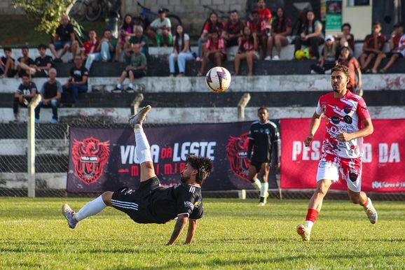 Trem mant&eacute;m lideran&ccedil;a e Vila Dias encosta ap&oacute;s rodada movimentada&nbsp;
