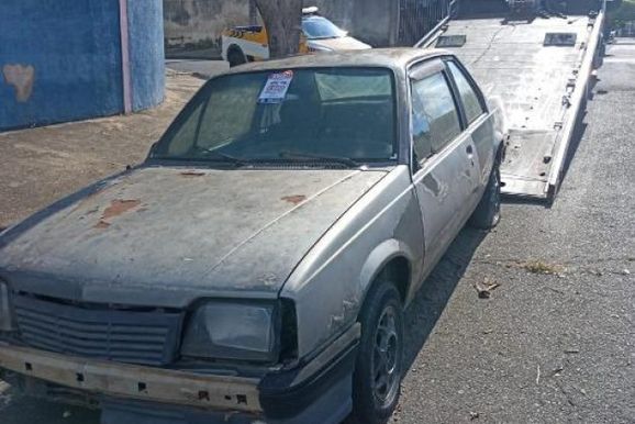 A&ccedil;&atilde;o contra ve&iacute;culos abandonados registra 24 ocorr&ecirc;ncias em Mogi Gua&ccedil;u