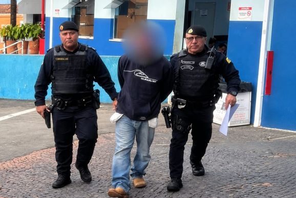 GCM captura condenado por tr&aacute;fico com mandado de pris&atilde;o em Mogi Mirim
