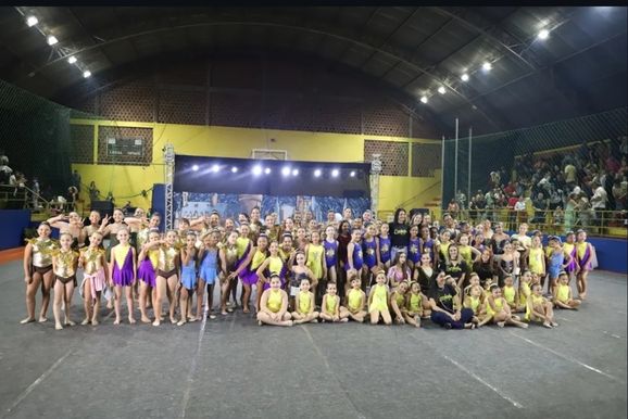 Ginastas da SEL disputam Trof&eacute;u Kotinos no Clube Mogiano, nos dias 18 e 20