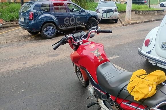 GOC recupera motocicleta furtada ap&oacute;s alerta da Muralha Digital em Mogi Gua&ccedil;u