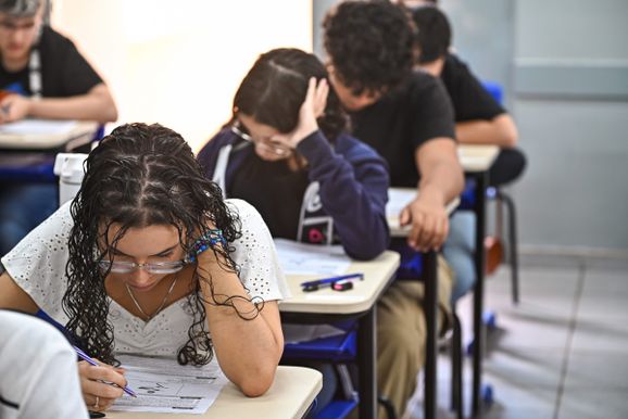 Guia do Enem re&uacute;ne v&iacute;deos, dicas e materiais para ajudar na prepara&ccedil;&atilde;o