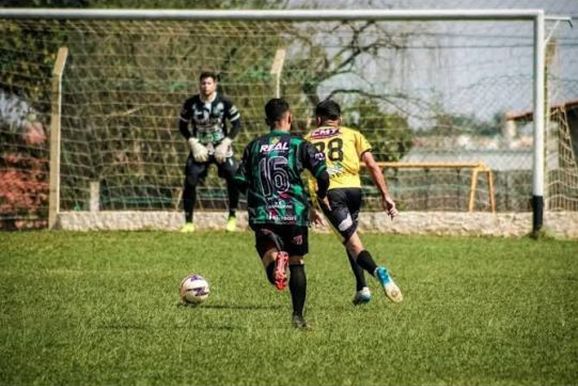 L&iacute;deres da Segunda Divis&atilde;o se enfrentam no domingo: Flamboyant e Atl&eacute;tico Mogi 