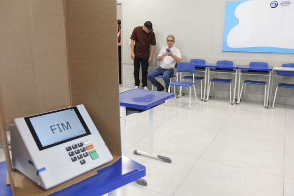 Absten&ccedil;&atilde;o cai em Mogi Mirim e 13,5 mil eleitores n&atilde;o votaram; brancos e nulos diminuiram