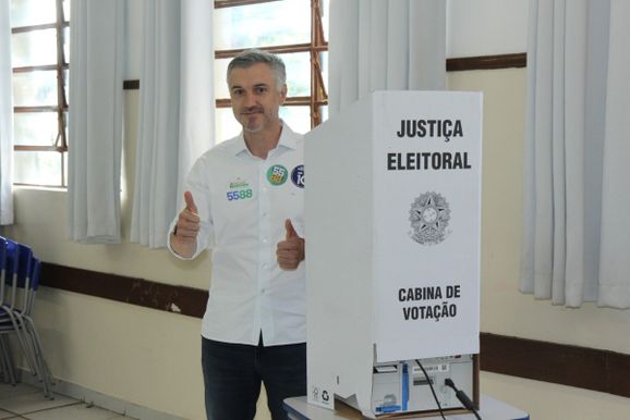 Marchese vota cedo e diz que quer levar for&ccedil;a do interior a Bras&iacute;lia