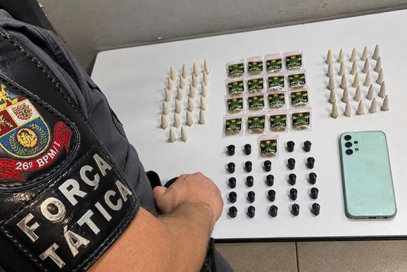 For&ccedil;a T&aacute;tica prende homem e apreende 106 por&ccedil;&otilde;es de drogas em Mogi Gua&ccedil;u