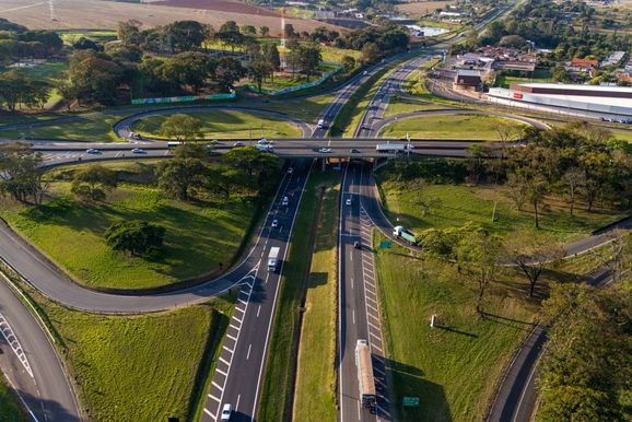Renovias informa R$ 197 milh&otilde;es em recupera&ccedil;&atilde;o de asfalto entre 2025 e 2026