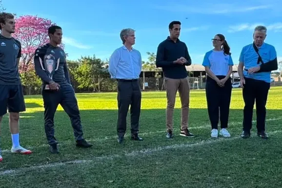 Prefeito visita AE Sports e destaca projeto que j&aacute; coleciona conquistas em Paranava&iacute;