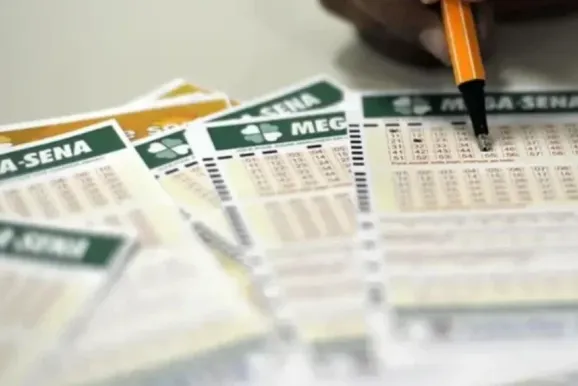 Mega-Sena acumula e pr&ecirc;mio chega a R$ 165 milh&otilde;es no pr&oacute;ximo sorteio