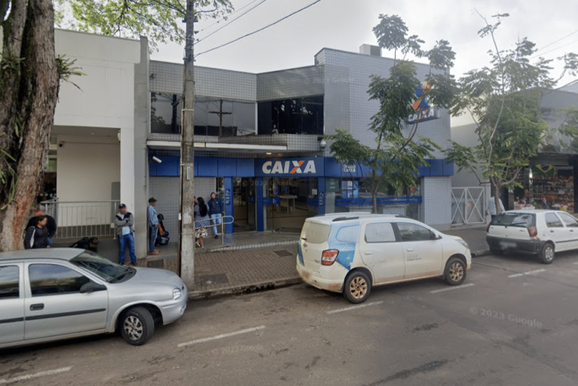 Banc&aacute;rios da Caixa entram em greve por tempo indeterminado em Paranava&iacute; e regi&atilde;o