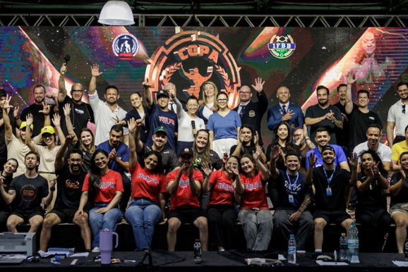 Copa Norte de Fisiculturismo consagra campe&otilde;es em Paranava&iacute;