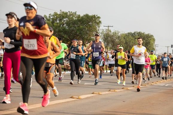 Corrida de S&atilde;o Francisco de Assis re&uacute;ne f&eacute;, esporte e solidariedade em Paranava&iacute;