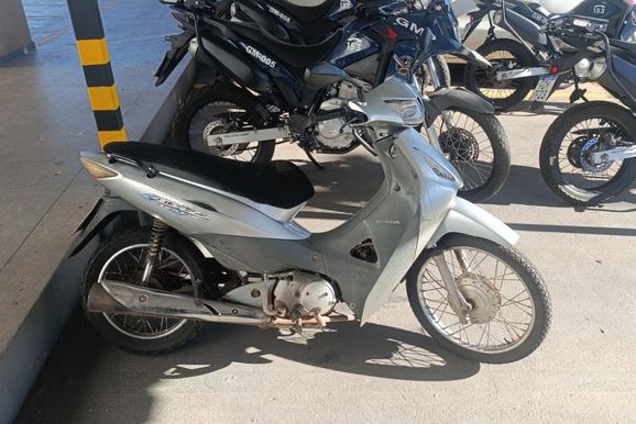 Moto com quase R$ 34 mil em d&eacute;bitos &eacute; apreendida pela GCM em Paranava&iacute;