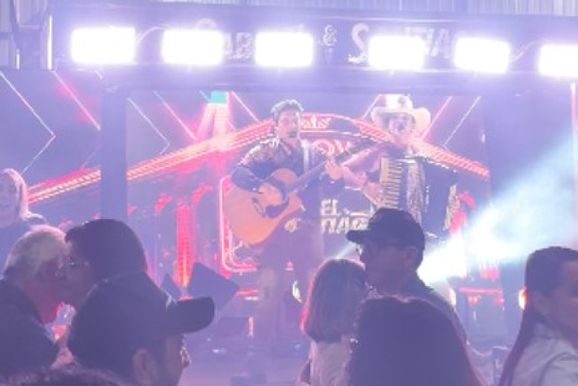 Gabriel & Santiago alcan&ccedil;am mais de 12 mil visualiza&ccedil;&otilde;es em show de reinaugura&ccedil;&atilde;o