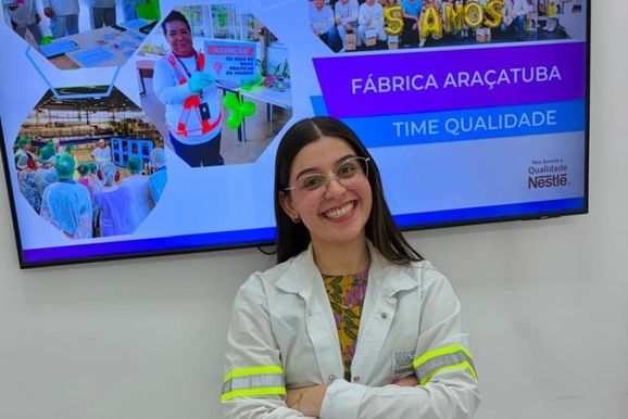 Acad&ecirc;mica de Biomedicina conquista vaga de Analista de Qualidade na Nestl&eacute;