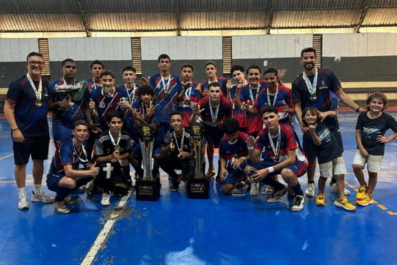 Futsal sub-15 e sub-17 de Pen&aacute;polis vence a Copa dos Campe&otilde;es Regional